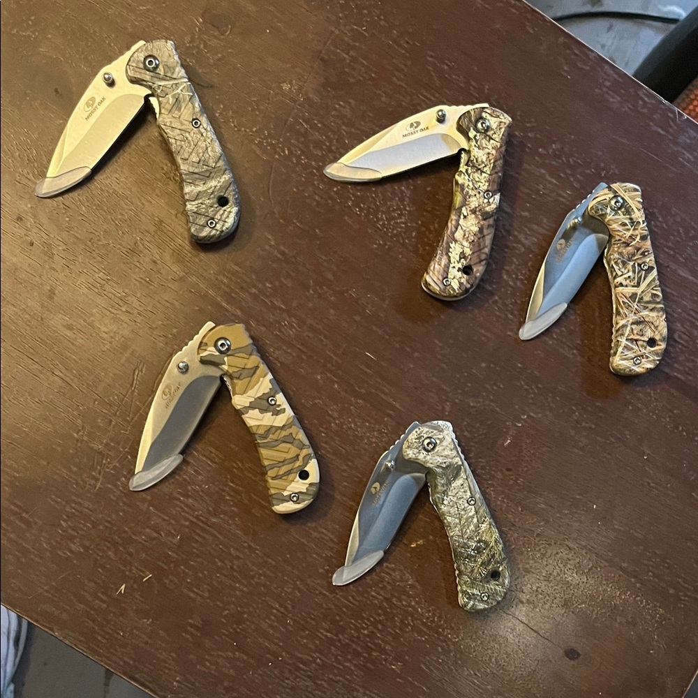 Folding Pocket Knives with Camouflage Handles - Assorted Camo